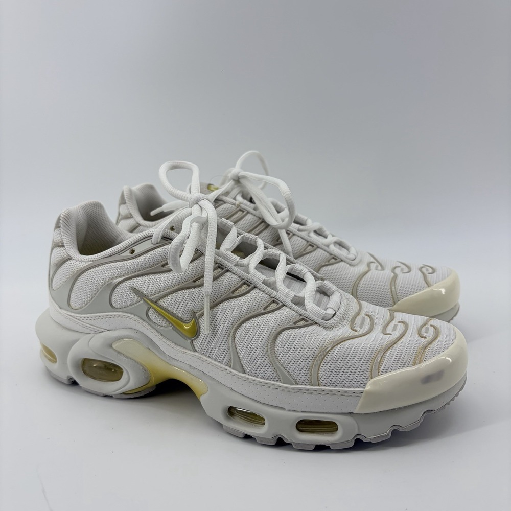 Nike Air Max Plus Shoes Womens Size 8 Tuned Air Tn DV6987-100 Running Sneakers